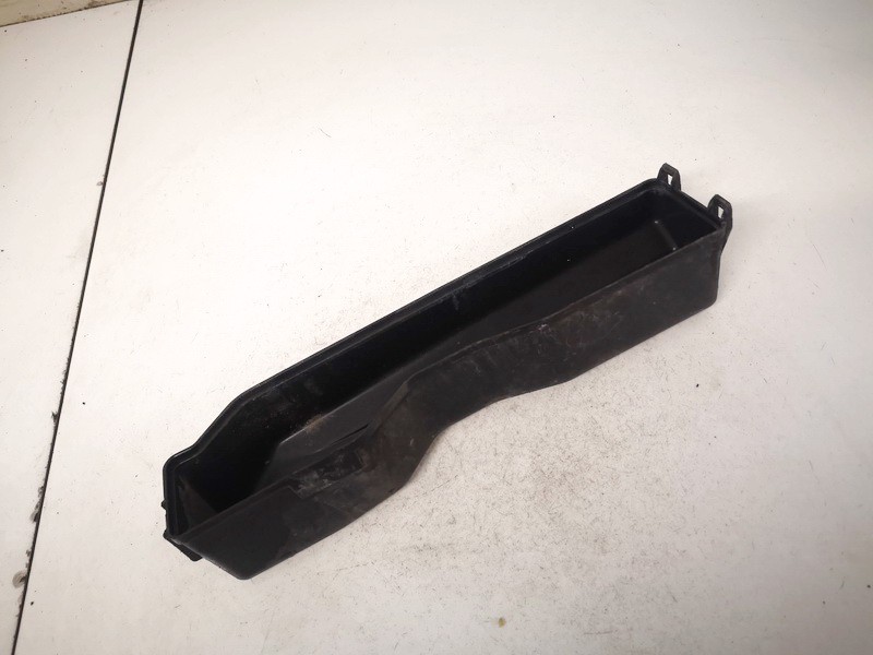 8179pa1 used Fuse Box Cover Toyota Corolla Verso 2005 2.2L