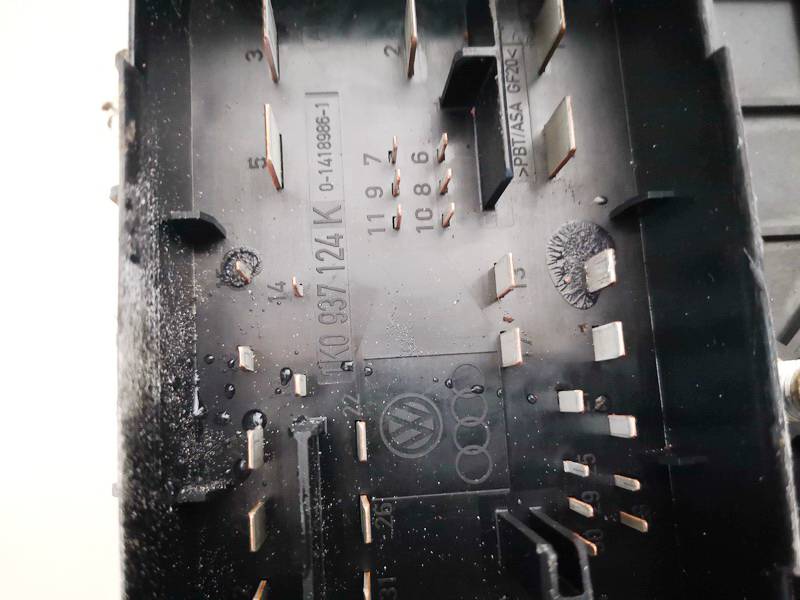 1K0937124K Skoda Octavia 2005 Fuse box - Thumbnail 2