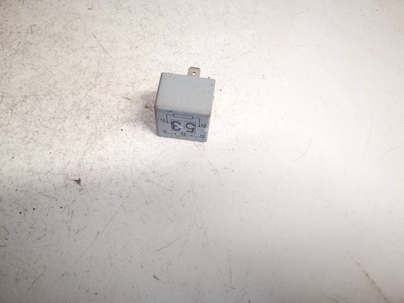 141951253B Volkswagen Golf 2004 Rele