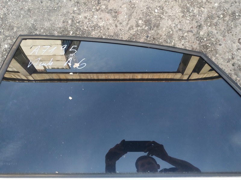 Audi A6 1998 Oven lasi - TAKANA VASEMMALLA