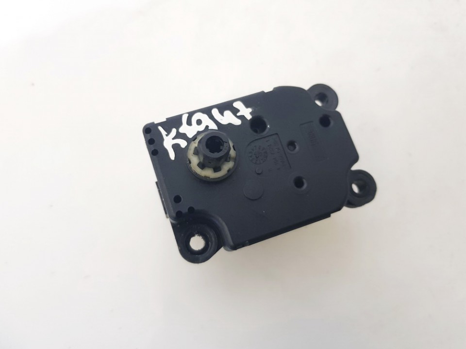 CZ1139300721 BMW 1-Series 2007 Heater Vent Flap Control Actuator Motor