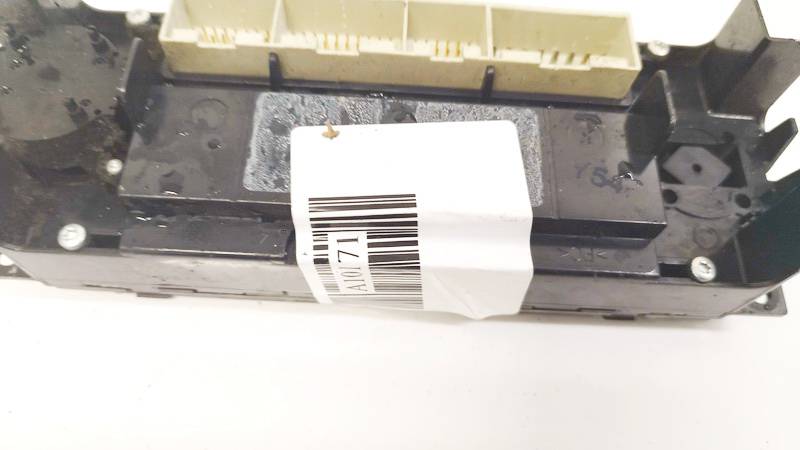 Skoda Superb 2005 Klimata vadības panelis (sildītāja vadības slēdži) - Thumbnail 2