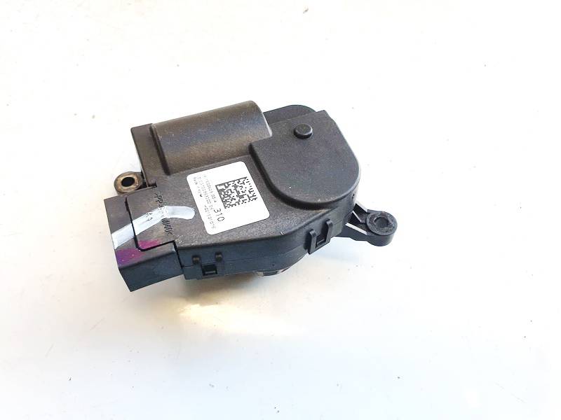 150062300A Tesla Model Y 2023 Stellmotor Heizungsstellmotor Gebläse - Thumbnail 3