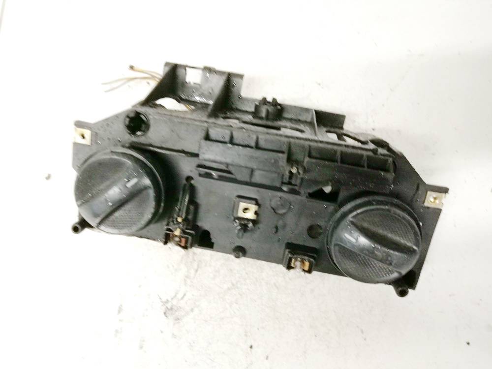Iveco Daily 2005 Climate Control Panel (heater control switches)