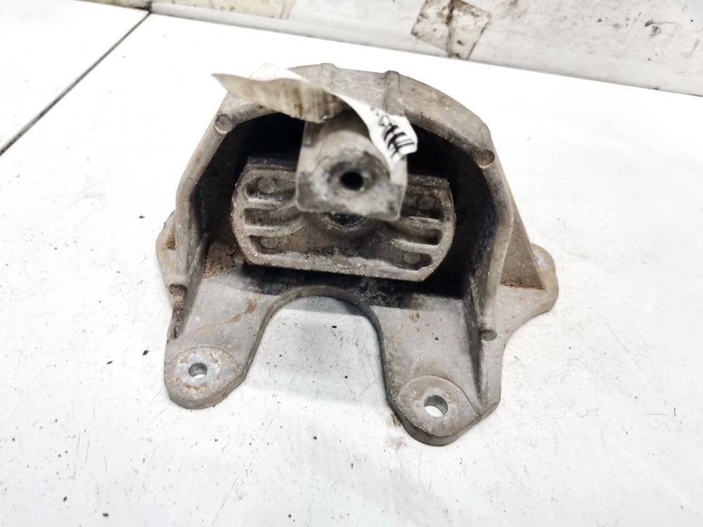 Fiat Doblo 2009 Engine Mounting and Transmission Mount (Engine support)