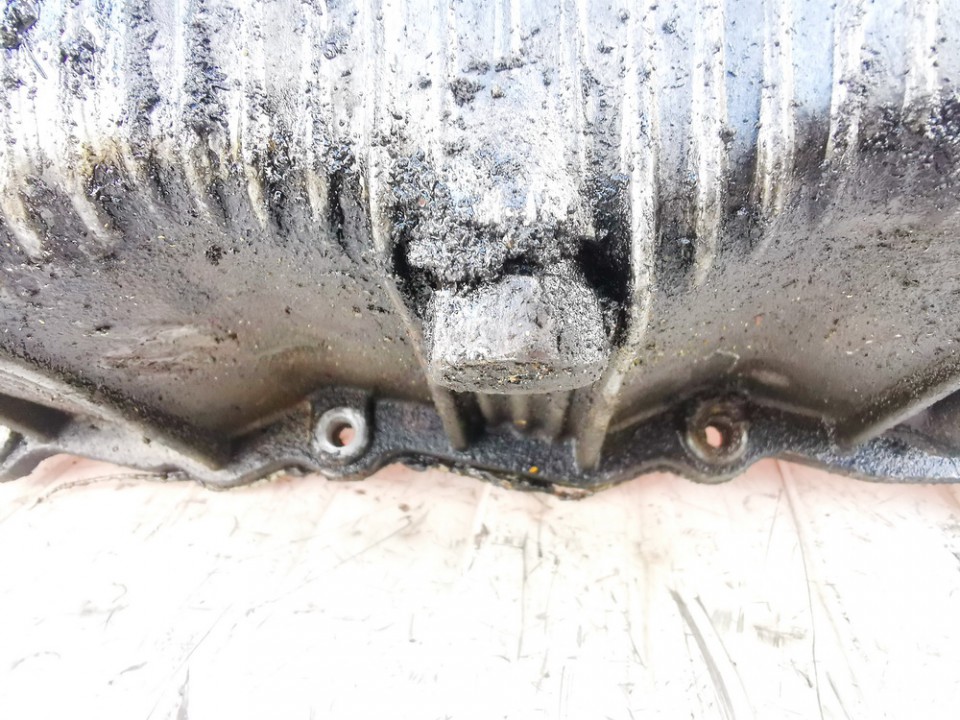 Hyundai Elantra 2001 Engine crankcase (Oil Pan) - Thumbnail 3