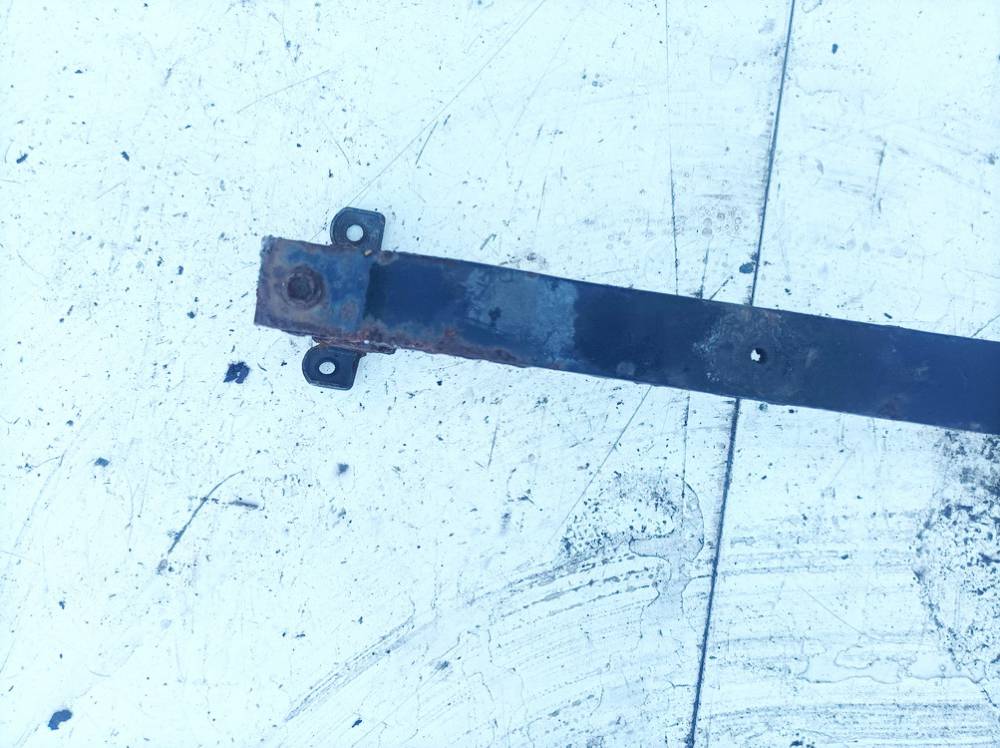 Volkswagen Passat 2007 pare-chocs avant renfort - Thumbnail 3