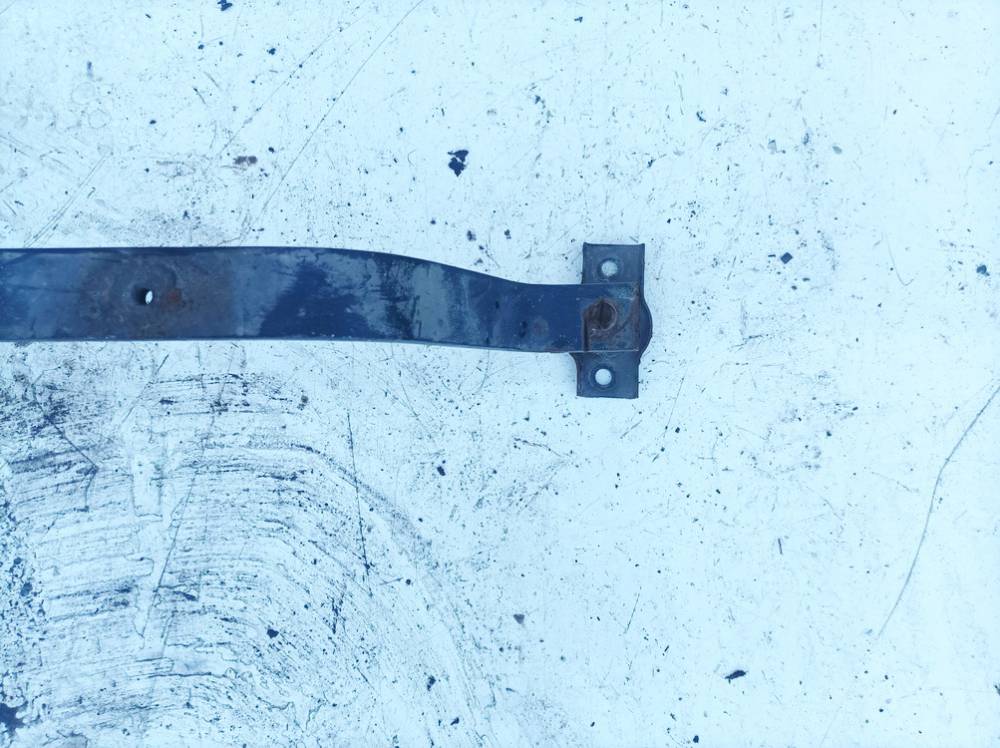 Volkswagen Passat 2007 pare-chocs avant renfort - Thumbnail 2