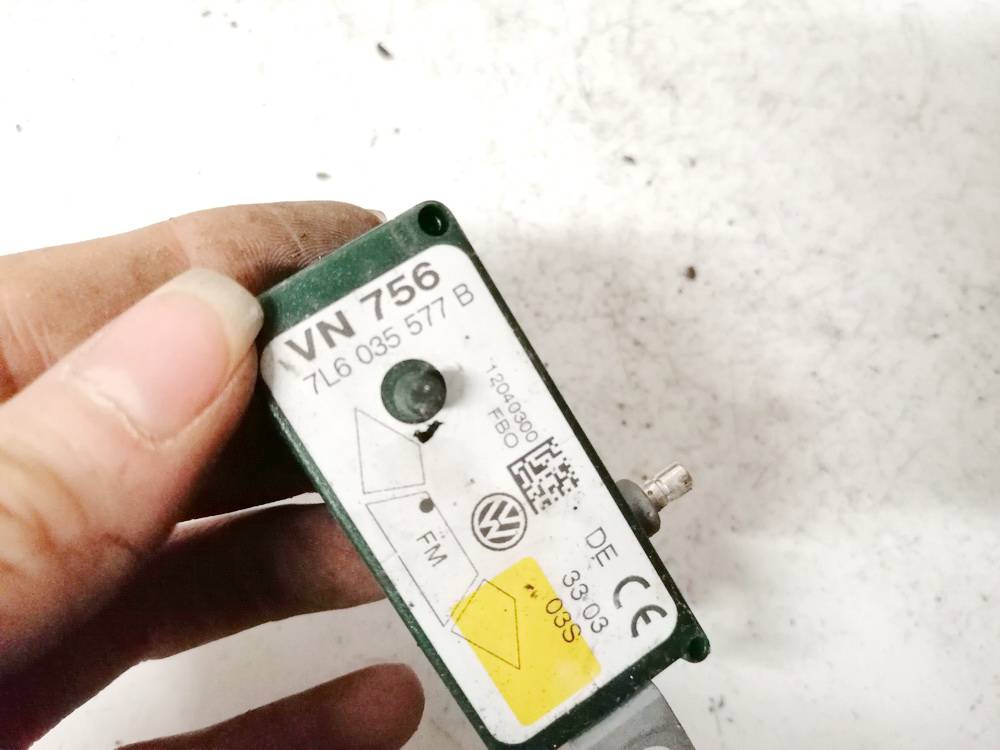 7L6035577B Volkswagen Touareg 2003 Antenos blokelis - Thumbnail 3