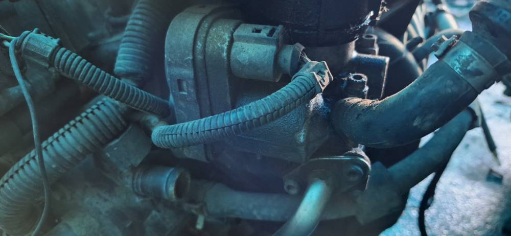 Volkswagen Golf 2000 High Flow Throttle Body Valve (Air Control Valve) - Thumbnail 2