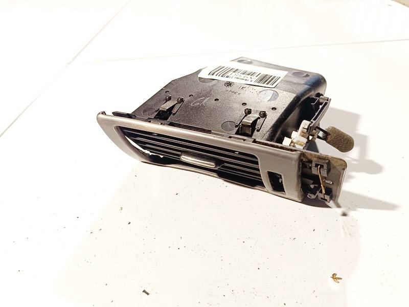 Audi A6 2001 Salona gaisa restes - Thumbnail 3