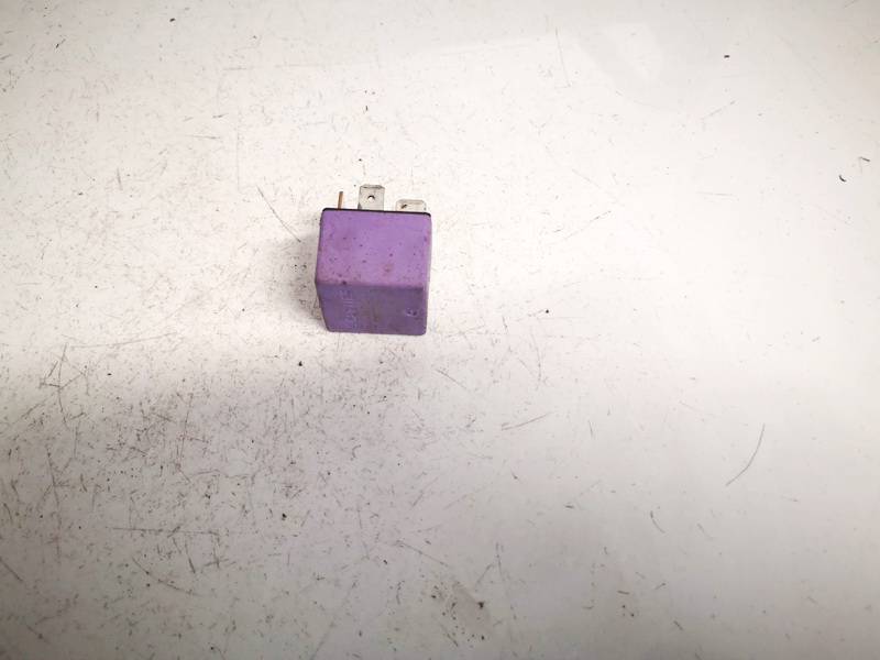 12V50A03525 Renault Espace 2000 RELÉ PARA AUTOMÓVIL