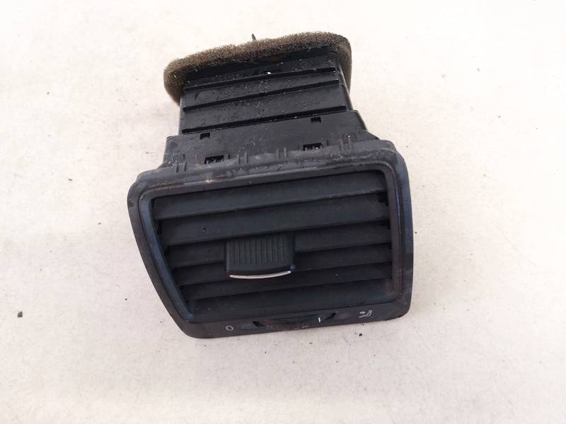 1K0819709 Volkswagen Golf 2005 Dash Vent (Air Vent Grille)