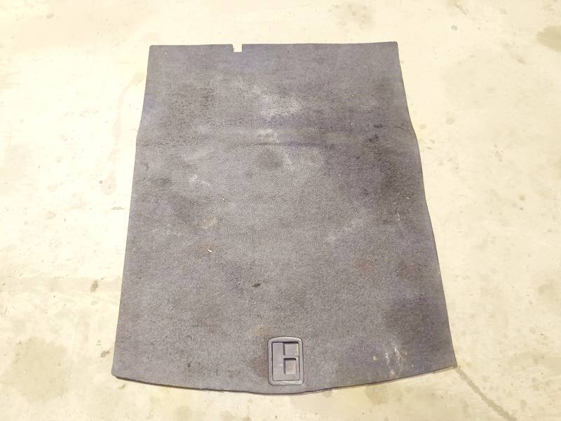 Audi A4 2005 Tavaratilan matto