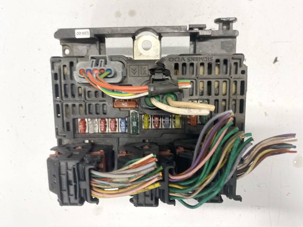 L0400 Citroen C4 2007 Fuse box