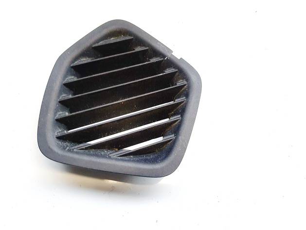 51459284988 BMW i3 2015 Salono oro groteles