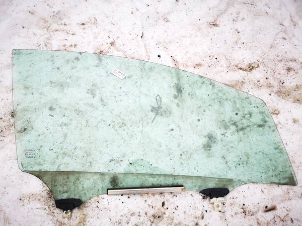 AS2 Toyota Auris 2007 Oven lasi - EDESSÄ OIKEALLA