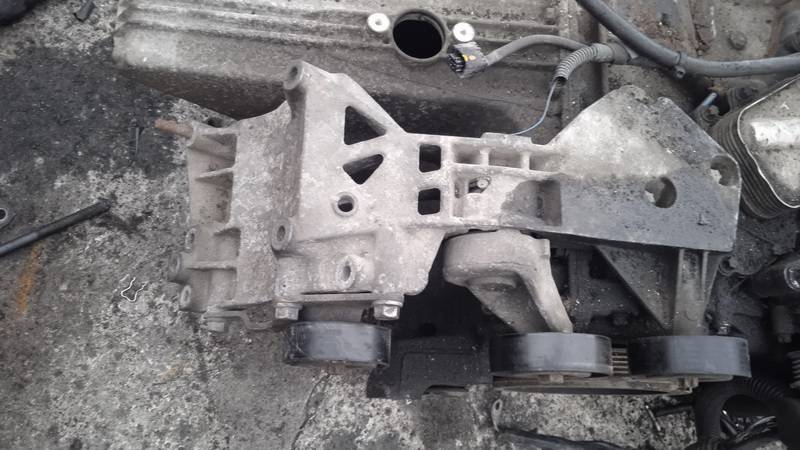 Mercedes-Benz A-CLASS 2009 Motoraufhängung