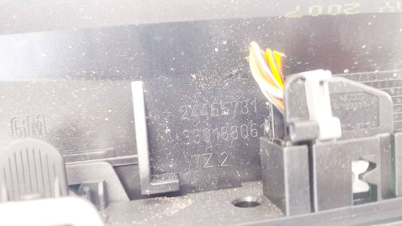 24465731 Opel Astra 2007 Sisäilman ilmanvaihtoritilät - Thumbnail 3