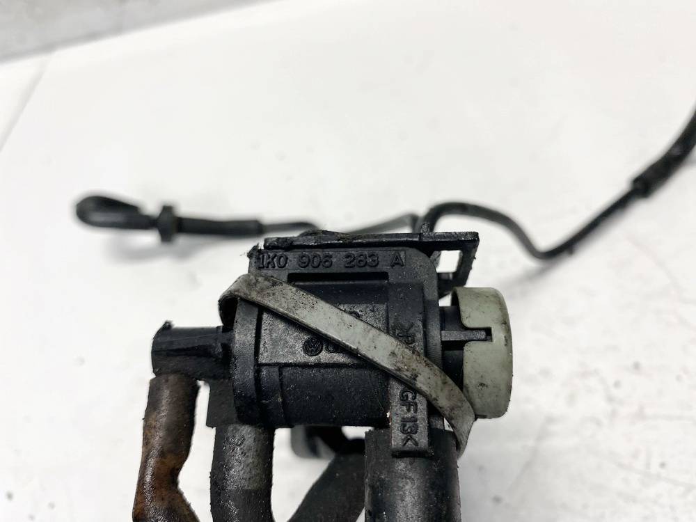 1K0906283A Volkswagen Passat 2006 Electrical selenoid (Electromagnetic solenoid) - Thumbnail 3