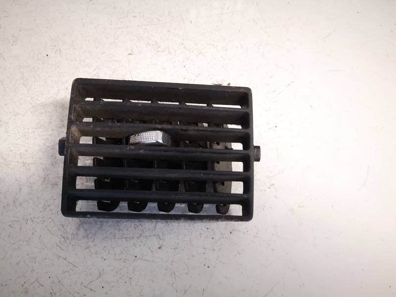 226337 Peugeot 307 2004 Dash Vent (Air Vent Grille)