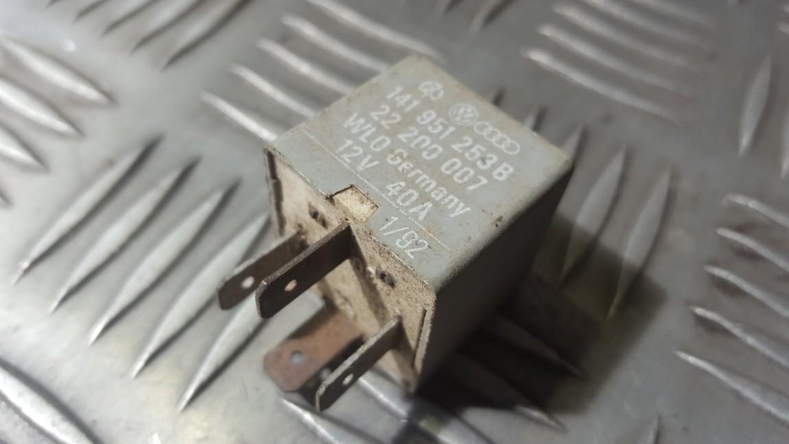 141951253B Volkswagen Passat 2008 Relay module
