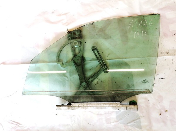 Mercedes-Benz E-CLASS 1999 Duru stiklas P.K.