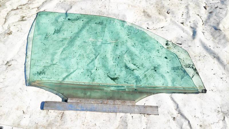 AS2 Mercedes-Benz E-CLASS 2001 Door-Drop Glass - FRONT RIGHT