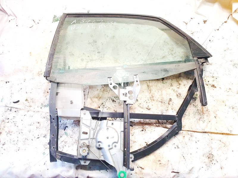 71431078 Audi A4 1997 Duru remas G.K.