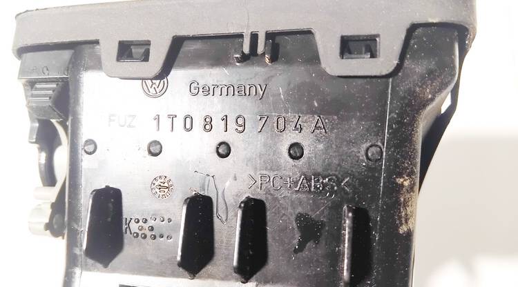 1T0819704A Volkswagen Touran 2004 Dash Vent (Air Vent Grille) - Thumbnail 3