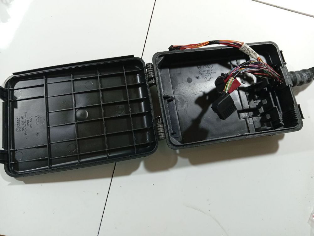 8D0927613 Audi A6 2003 Fuse box - Thumbnail 3