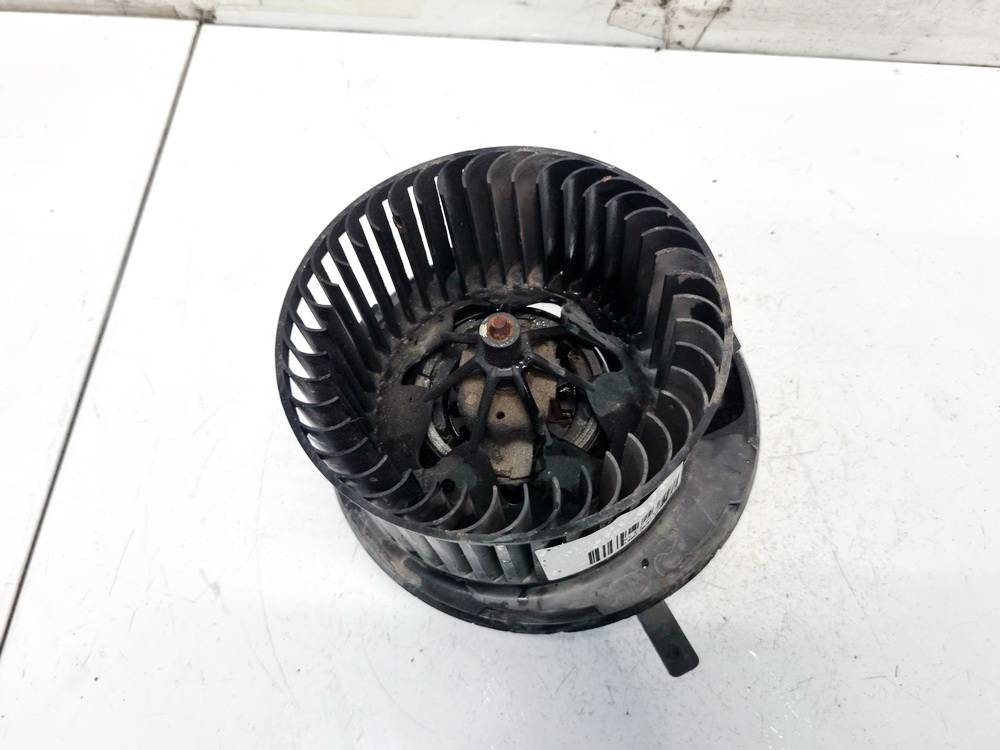 1K1820015D Skoda Octavia 2005 Heater blower assy