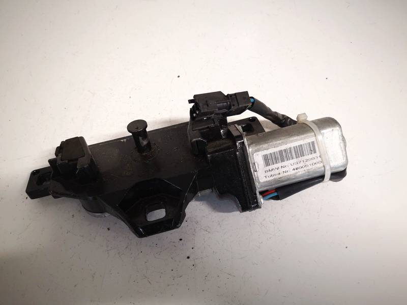 489051060 BMW 5-Series 2006 Zamek tylnej klapy - TYLNE