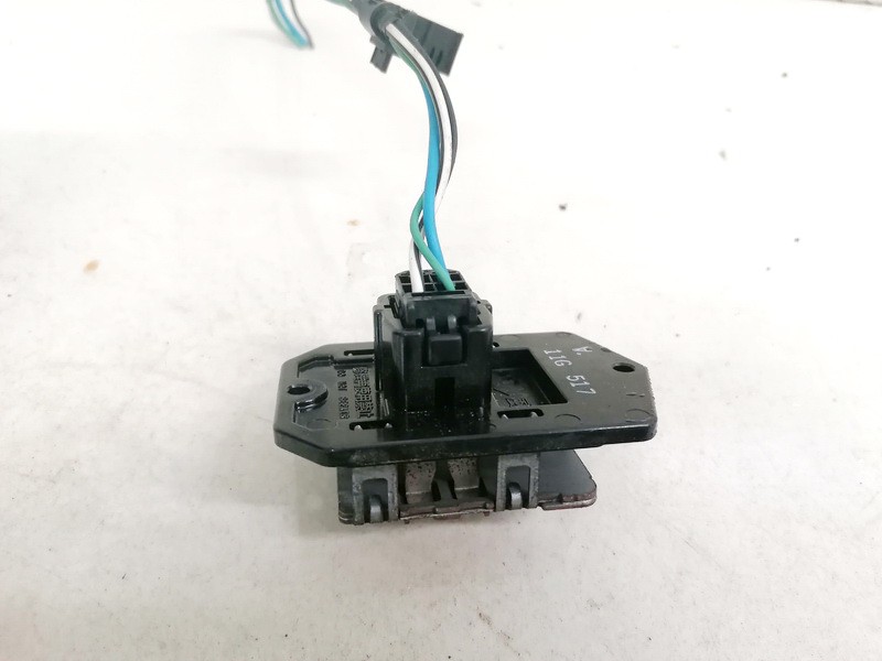 11G517 USED Heater Resistor (Heater Blower Motor Resistor) Toyota Yaris 2006 1.4L EIS01448420