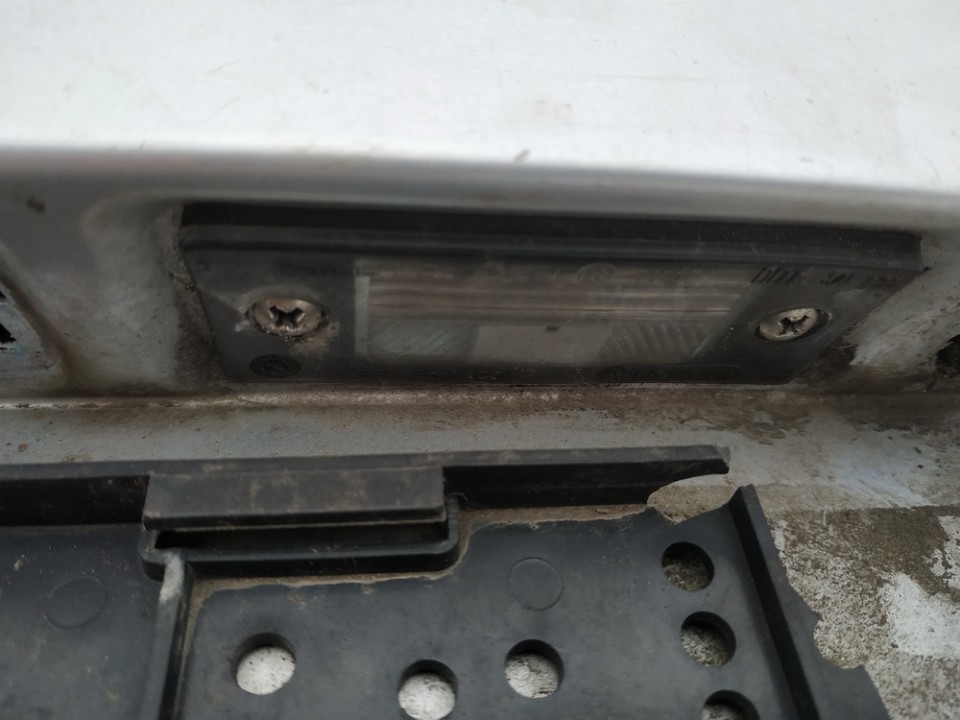 Volkswagen Passat 2003 Arrière Éclairage Plaque Dimmatriculation
