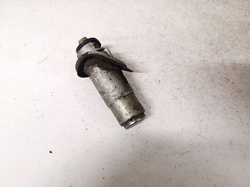 Audi A6 1999 Aizmugurējā vāka slēdziņa - AIZMUGURE