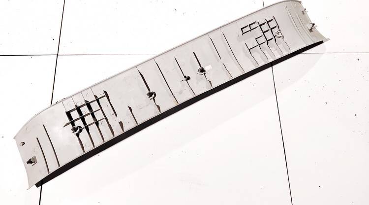 C23568140 Mazda 5 2007 Wykończenie wnętrza (plastikowe elementy) - Thumbnail 2