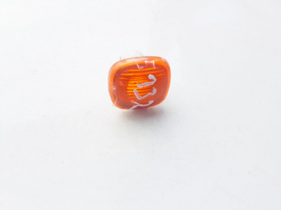 4D0949101 Audi A4 1995 Posukis sparne P.K.