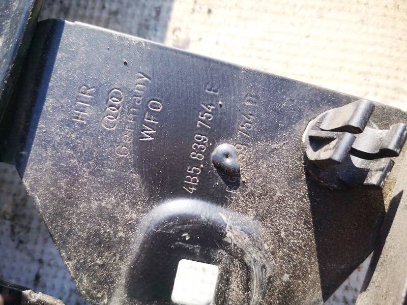 4B5839754E Audi A6 2002 Door window frame - REAR RIGHT - Thumbnail 3