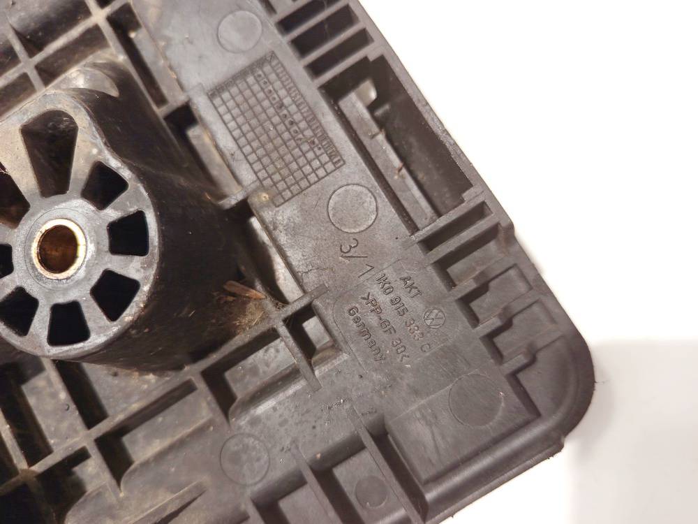 1K0915333C Seat Toledo 2005 Couvercle de la batterie - Thumbnail 3