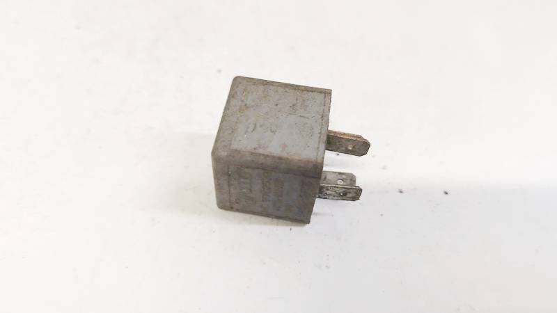 141951253B Volkswagen Polo 2006 RELÉ PARA AUTOMÓVIL - Thumbnail 3