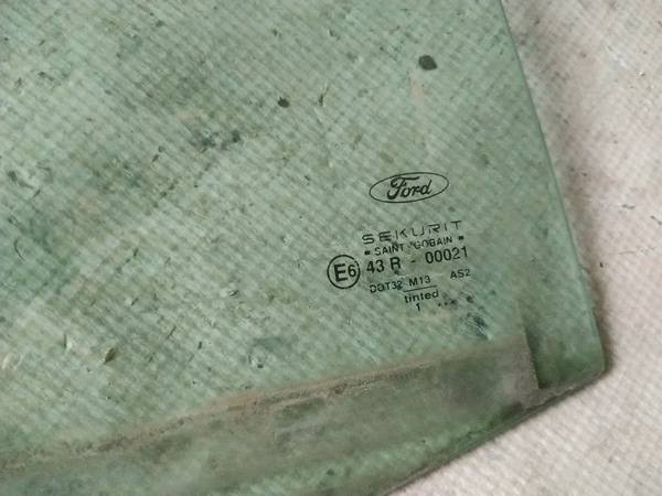 AS2 Ford Mondeo 2002 Durvju stikls - AIZMUGURE PA LABI - Thumbnail 2