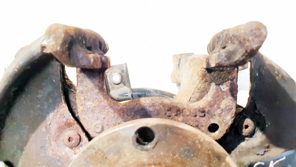 Audi A4 2005 Jarrusatulan pidike - TAKANA VASEMMALLA