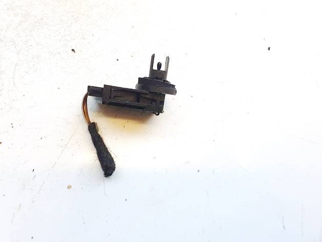 1H0907543A Volkswagen Passat 1998 Intake Air Temperature Sensor (Cabin Air Temperatur) - Thumbnail 3