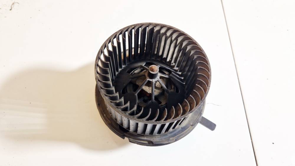 1K1820015C Audi A3 2006 Heater blower assy