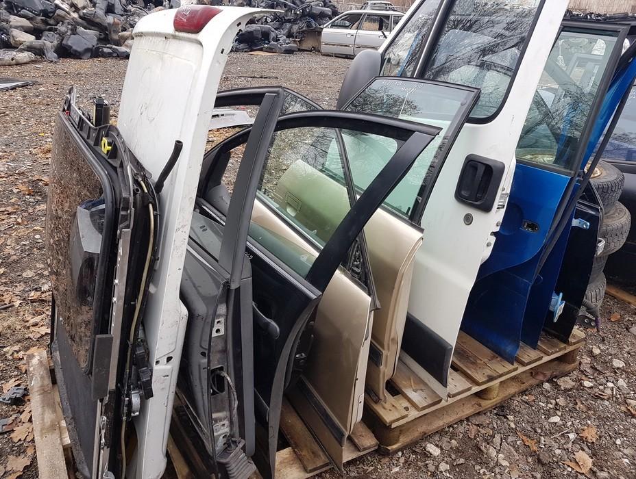 MELYNOS Volkswagen Touran 2004 PUERTA - DELANTERO DERECHO