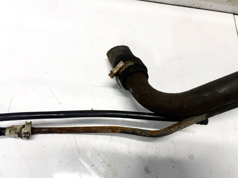 Chrysler Sebring 2007 Tubo del cuello de del depósito de combustible - Thumbnail 2