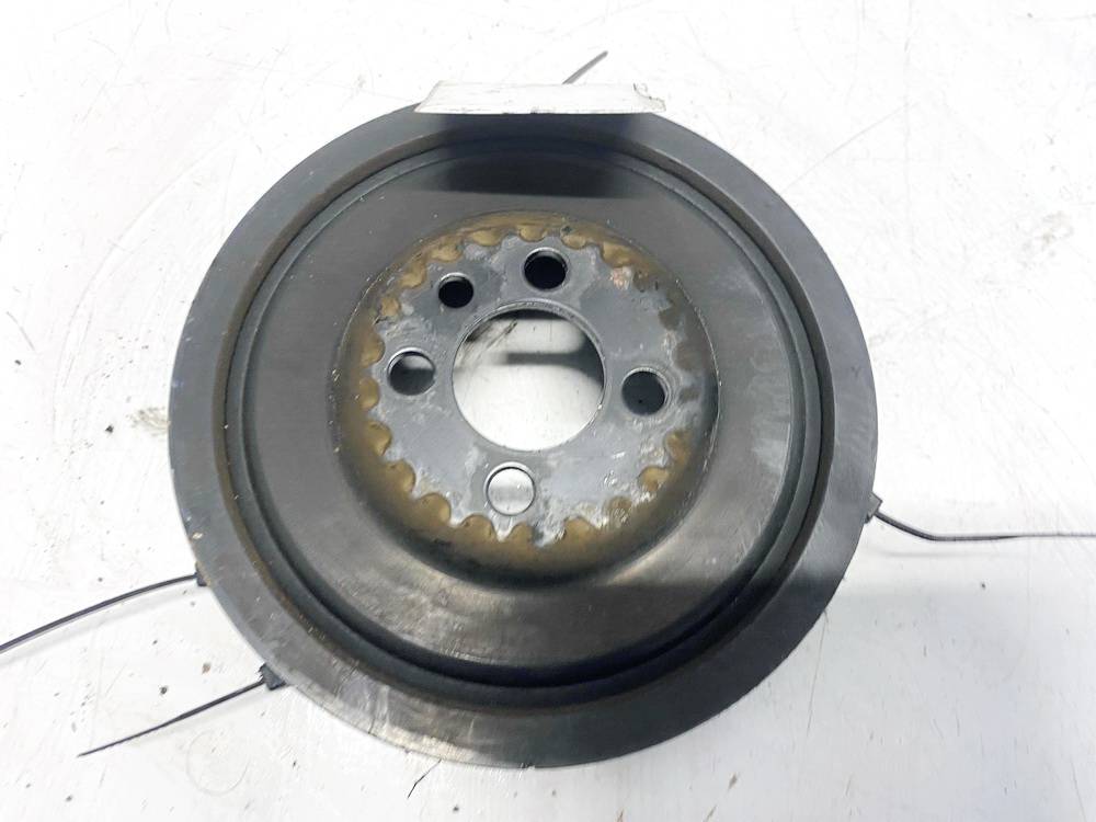 03G105243 Volkswagen Golf 2005 Kampiakselin hammasratas (hihnapyörä / levy)