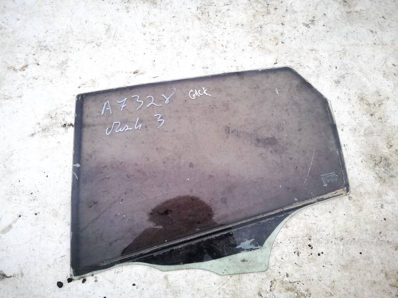 AS2 Mazda 3 2004 Oven lasi - TAKANA VASEMMALLA