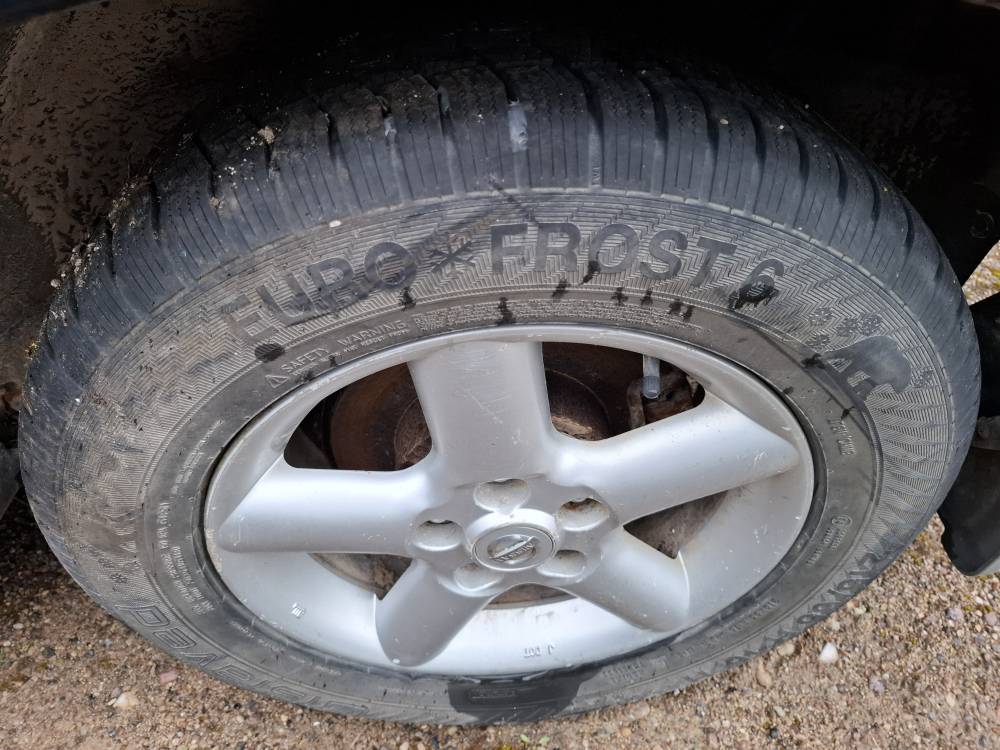 5X114.3 Nissan X-Trail 2002 Komplet Kół Zimowych R16